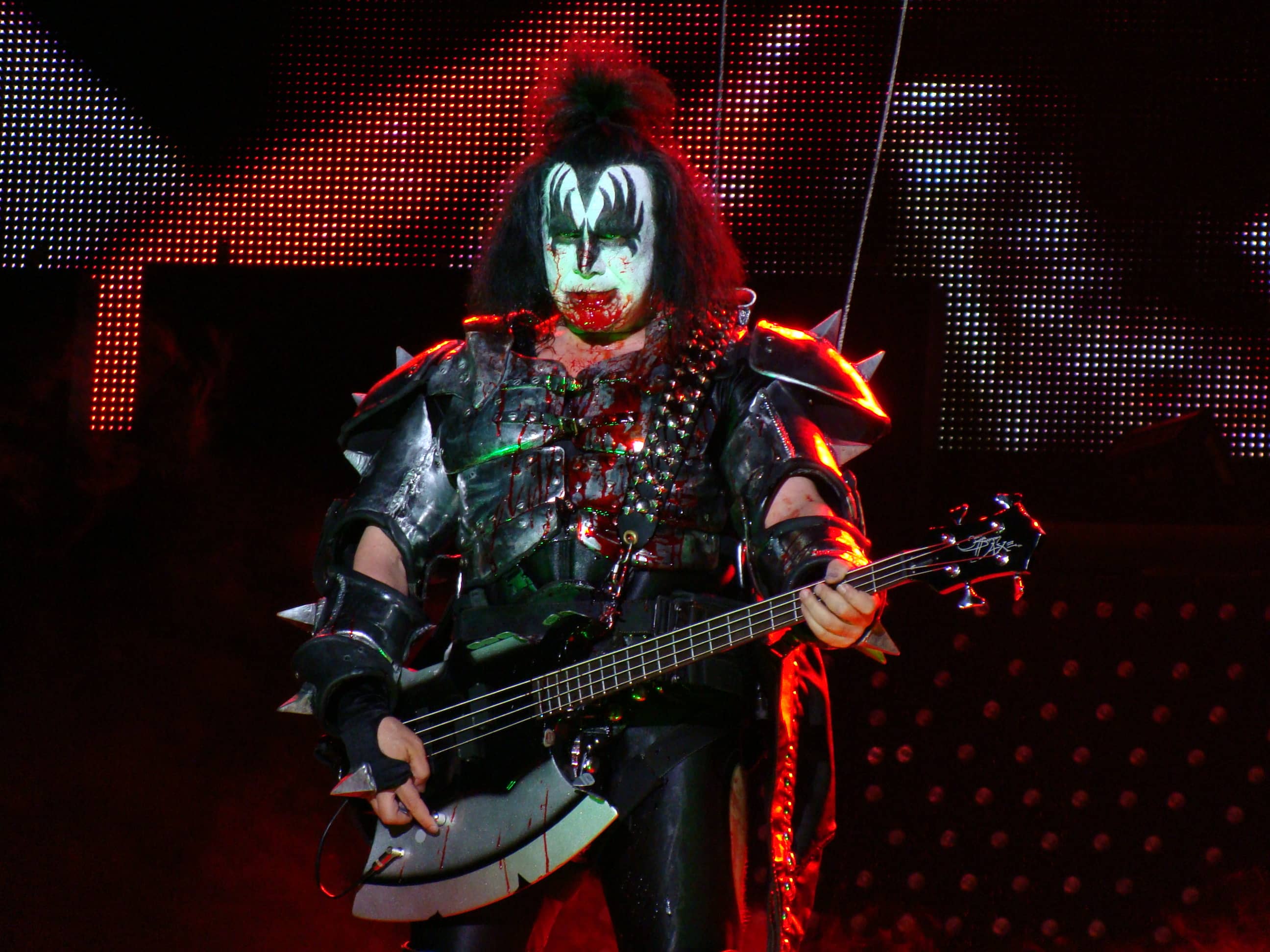 Von Alberto Cabello from Vitoria Gasteiz - Gene Simmons (KISS), CC BY 2.0, https://commons.wikimedia.org/w/index.php?curid=11810893